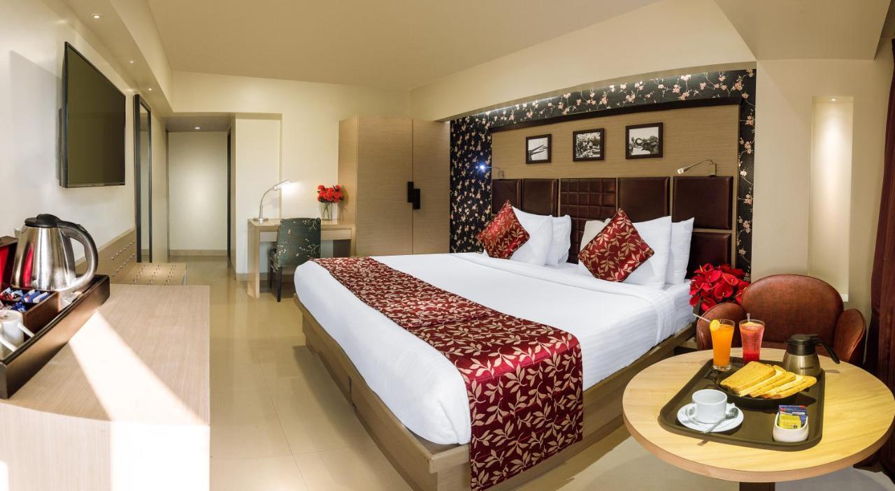 Hotel Oriental Aster - Mumbai International Airport Екстер'єр фото